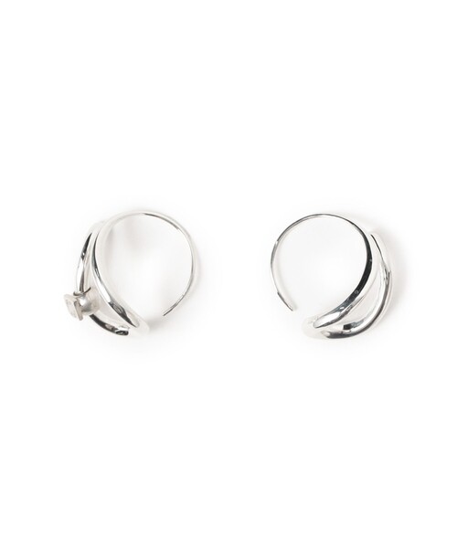Demi-Luxe BEAMS(デミルクス ビームス)の「PLOW / Wave ピアス Calm(ピアス(両耳用)・レディース・シルバー・ONE SIZE)」の1枚目の写真
