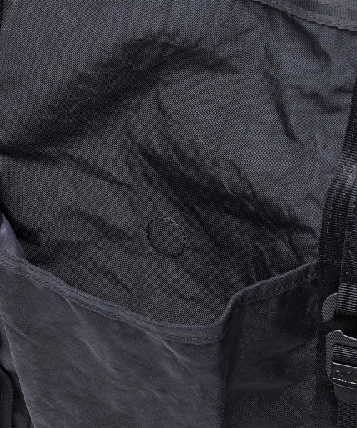 CHROME（クローム）の「［ CHROME / クローム ］GROCERY TOTE MSNGR 28L / グローサリー トート メッセンジャー 28L 耐水 トートバッグ 容量：28L（トートバッグ・メンズ・ブラック・FREE）」の10枚目の写真