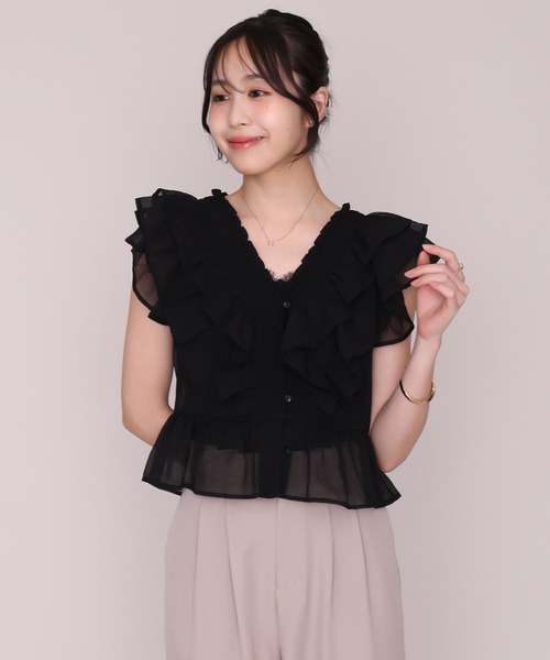 MISCH MASCH(ミッシュマッシュ)の「2026秋冬新作 シャーリングペプラムブラウス(シャツ/ブラウス・レディース・ホワイト/ブラック/オレンジ・フリ-)」の7枚目の写真