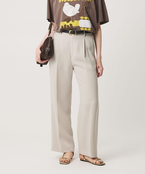 BEAUTY&YOUTH UNITED ARROWS(ビューティーアンドユースユナイテッドアローズ)の「レギュラー ストレート タックパンツ ウォッシャブル 防シワ(その他パンツ・レディース・ブラック/ブラウン系/ナチュラル・L/XS/S/M)」の3枚目の写真