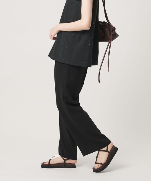 BEAUTY&YOUTH UNITED ARROWS(ビューティーアンドユースユナイテッドアローズ)の「レギュラー ストレート タックパンツ ウォッシャブル 防シワ(その他パンツ・レディース・ブラック/ブラウン系/ナチュラル・L/XS/S/M)」の7枚目の写真