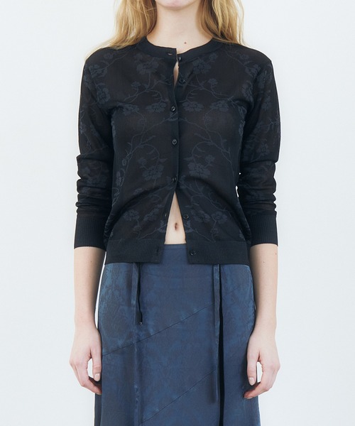LE CIEL BLEU(ルシェルブルー)の「フローラルジャカードカーディガン / Floral Jacquard Cardigan(ニット/セーター・レディース・オフホワイト/ブラック・36)」の10枚目の写真