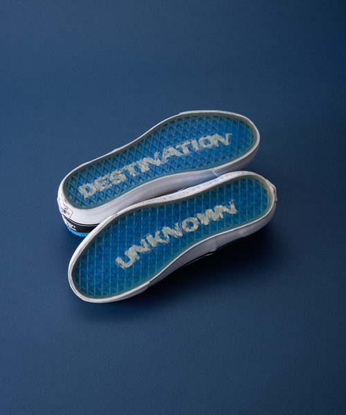 Liberaiders(リベレイダース)の「Liberaiders / リベレイダース × VANS / ヴァンズ LX クラシック スリッポン 98(スリッポン・メンズ・ブラック・29cm/28cm/27.5cm/27cm/26.5cm/26cm)」の6枚目の写真