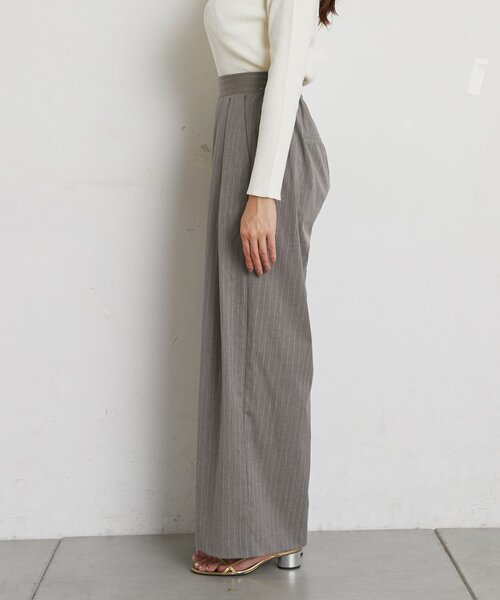 La boutique BonBon(ラブティックボンボン)の「【スッキリ美シルエット】ストライプ2タックワイドパンツ(スラックス・レディース・ブラウン/チャコールグレー・MEDIUM/SMALL/FREE)」の21枚目の写真
