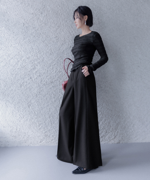 MEMUA（メムア）の「ポール マキシ ワイド ウール スラックス（スラックス・レディース・ブルー/ブラック/カーキ・SMALL/MEDIUM/LARGE）」の4枚目の写真