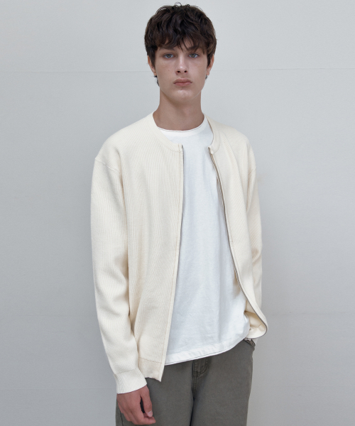 WEDNESDAY OASIS(ウェンズデーオアシス)の「ウォッシャブル ラウンド ジップアップ ニット カーディガン_IVORY(WC26KN19)(カーディガン/ボレロ・メンズ・アイボリー・MEDIUM/LARGE/X-LARGE)」の2枚目の写真