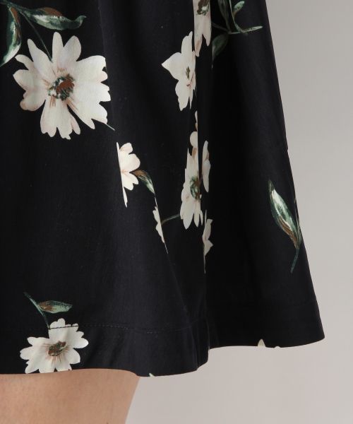 Heather（ヘザー）の「ビンテージフラワーキュロット　717080（その他パンツ・レディース・オフホワイト/ライトイエロー/ネイビー・FREE）」の12枚目の写真