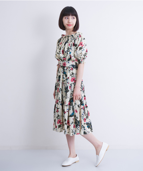 Merlot メルロー の ボタニカル柄オフショルダーワンピース1063 ワンピース Wear