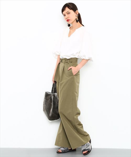 ADAM ET ROPE'（アダムエロペ）の「ファーサンダル（サンダル・レディース・ブラック/ダークブラウン・24.5cm/24.0cm/23.0cm/23.5cm）」の11枚目の写真