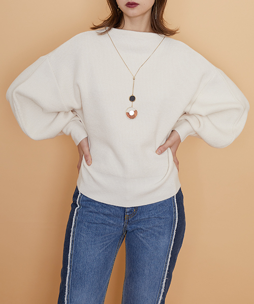 UNITED TOKYO（ユナイテッドトウキョウ）の「ボリュームスリーブニット（ニット/セーター・レディース・ホワイト/ブラウン/ネイビー/グレー/マスタード・1）」の8枚目の写真