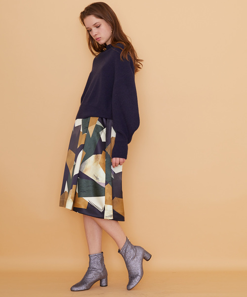 UNITED TOKYO（ユナイテッドトウキョウ）の「ボリュームスリーブニット（ニット/セーター・レディース・ホワイト/ブラウン/ネイビー/グレー/マスタード・1）」の21枚目の写真