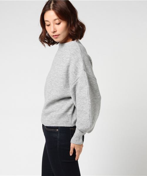 UNITED TOKYO（ユナイテッドトウキョウ）の「ボリュームスリーブニット（ニット/セーター・レディース・ホワイト/ブラウン/ネイビー/グレー/マスタード・1）」の12枚目の写真