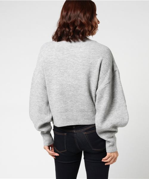 UNITED TOKYO（ユナイテッドトウキョウ）の「ボリュームスリーブニット（ニット/セーター・レディース・ホワイト/ブラウン/ネイビー/グレー/マスタード・1）」の13枚目の写真