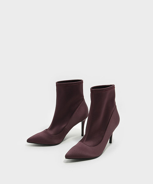 CHARLES & KEITH(チャールズ & キース)の「アンクルブーツスティレット / ANKLE BOOT STILETTOS(ブーツ・レディース・ブラック/パープル・22.5cm/23.5cm/23cm/24.5cm/25cm)」の10枚目の写真