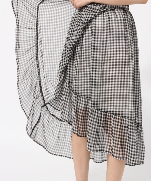 LOWRYS FARM(ローリーズファーム)の「ギンガムチェックマキシスカート 794829(スカート・レディース・ブラック/ベージュ/イエロー・FREE)」の10枚目の写真