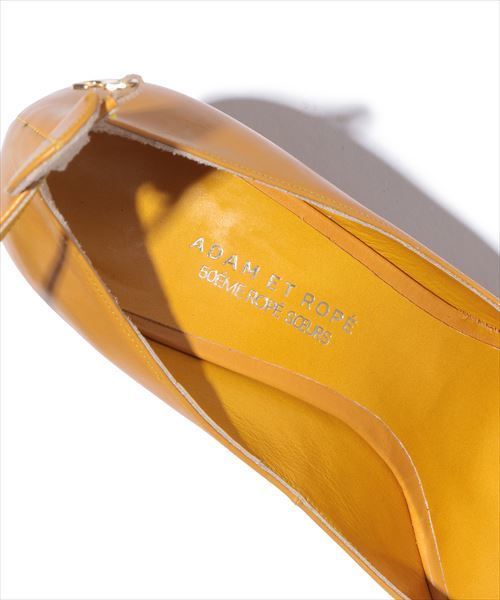 ADAM ET ROPE'(アダムエロペ)の「アンクルストラップパンプス(パンプス・レディース・イエロー/ベージュ・22.5cm/23.0cm/23.5cm/24.0cm/24.5cm)」の10枚目の写真