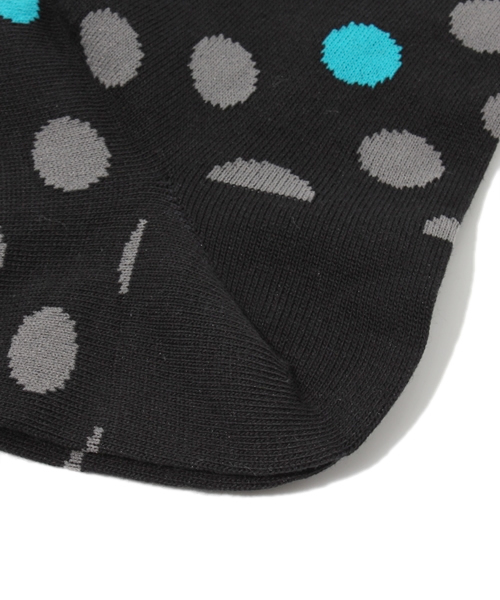 MIDWEST（ミッドウエスト）の「ANREALAGE　ドット柄ソックス（ソックス/靴下・メンズ・ブラック/ダークグレー・FREE）」の4枚目の写真