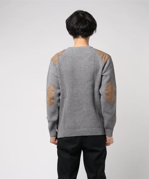 MinoriTY（マイノリティ）の「スウェードパッチあぜ編クルーニット（ニット/セーター・メンズ・杢グレー/カーキ/キャメル/キナリ・M/L）」の13枚目の写真