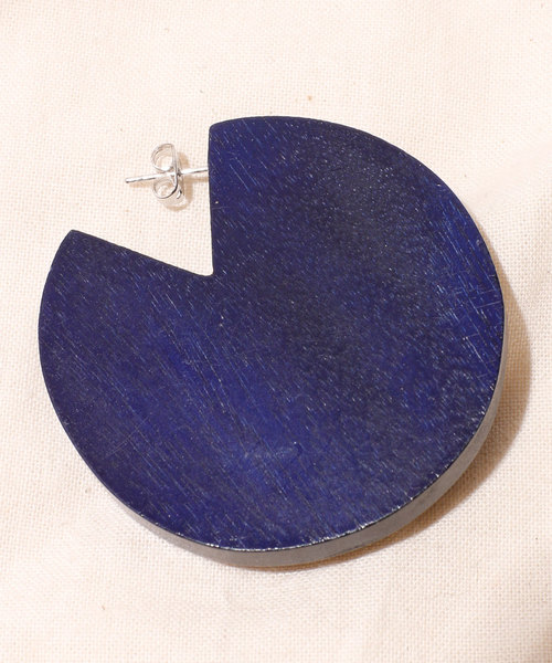 ELK(エルク)の「ELK エルク / DORF CUT OUT EARRING ドルフカットアウトピアス / E0609(ピアス(両耳用)・レディース・ホワイト/ライトブルー/ネイビー/グリーン・OS)」の6枚目の写真