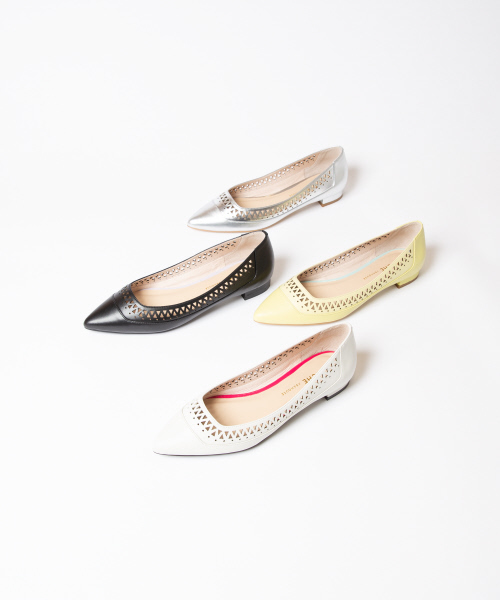 PICHE ABAHOUSE（ピシェ アバハウス）の「カットワークフラットパンプス（パンプス・レディース・ホワイト/ブラック/シルバー/イエロー・40/38/39/35/36/37/34）」の7枚目の写真