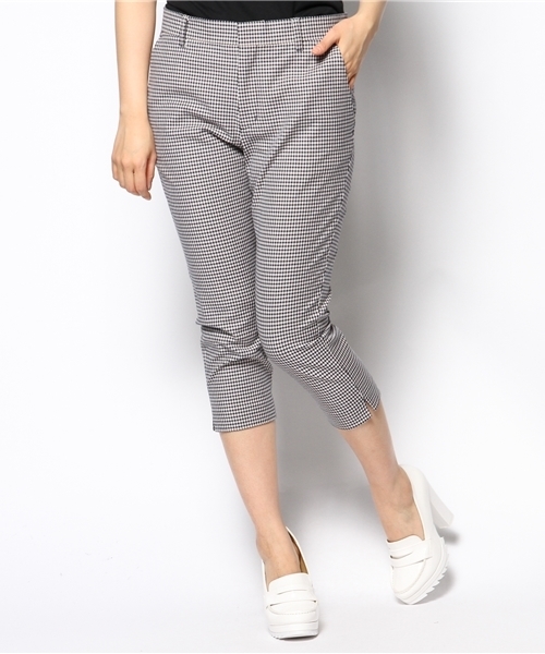 Liesse（リエス）の「ギンガムチェックサブリナパンツ（その他パンツ・レディース・ホワイト×ブラック/ホワイト×ネイビー・2/3/4）」の2枚目の写真