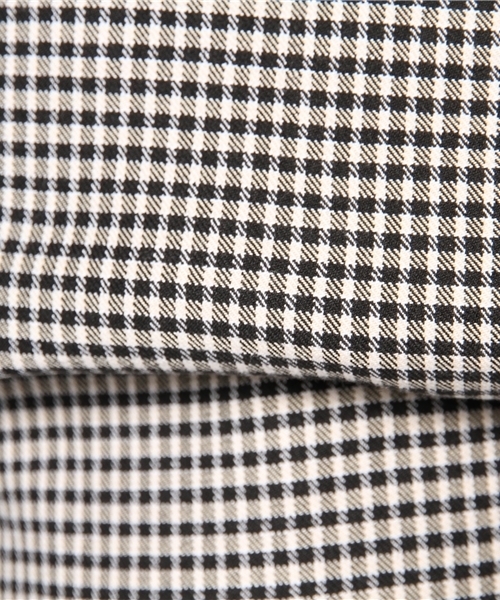 Liesse（リエス）の「ギンガムチェックサブリナパンツ（その他パンツ・レディース・ホワイト×ブラック/ホワイト×ネイビー・2/3/4）」の5枚目の写真