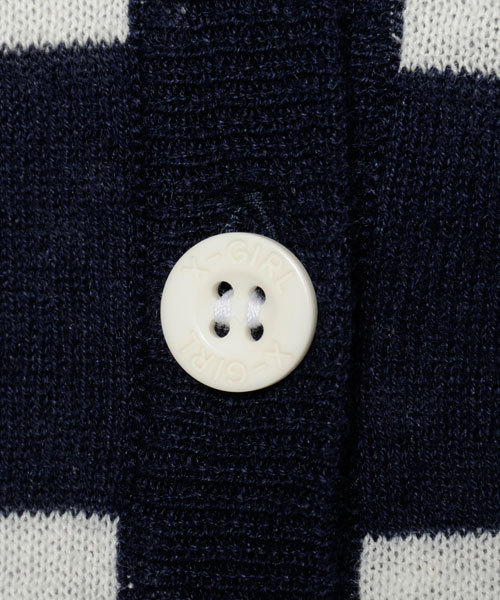 X-girl（エックスガール）の「BASIC KNIT CARDIGAN（カーディガン/ボレロ・レディース・ブラック/アッシュグレー/パープル/ネイビー・1/2）」の11枚目の写真