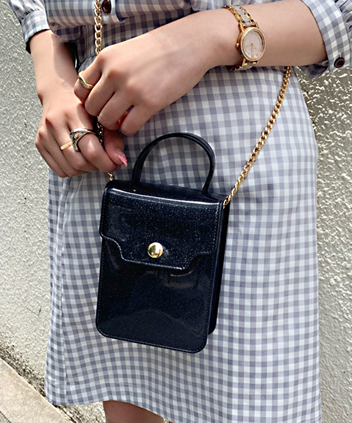 apres jour(アプレジュール)の「【apres jour×ARIAZ】きらきらチェーンポシェット(ショルダーバッグ・レディース・ピンク/ゴールド/シルバー/ブラック・FREE)」の2枚目の写真