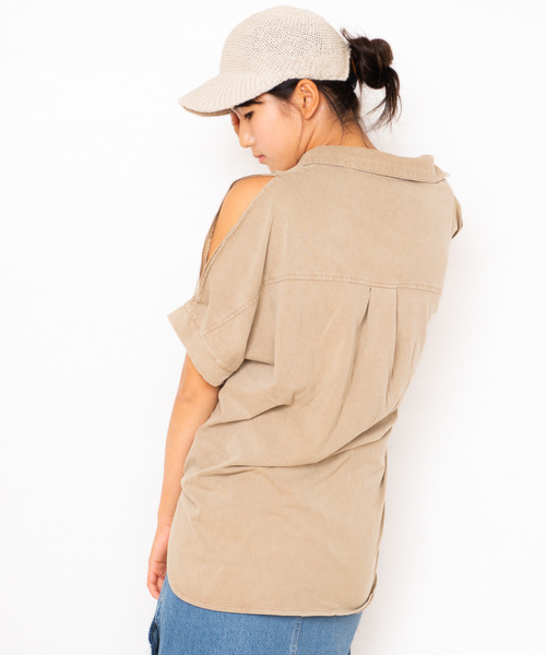 ROGER AND RAW（ロジャーアンドロウ）の「Roger&Raw/ピグメント肩開きシャツ（シャツ/ブラウス・レディース・ホワイト/ブラック/ベージュ/ネイビー/カーキ・M）」の14枚目の写真