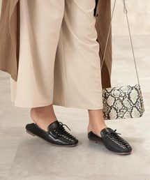 レースアップバブーシュ