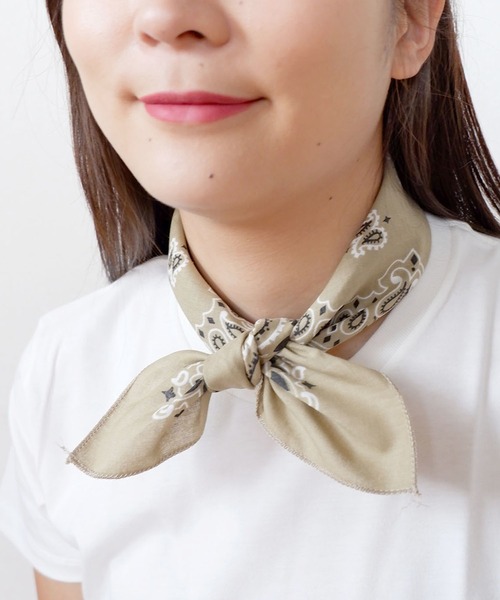HAV-A-HANK（ハバハンク ）の「【HAV-A-HANK】PAISLEY BANDANNA/ペイズリーバンダナ（バンダナ/スカーフ・メンズ・ホワイト/ブラック/ベージュ/パープル/ネイビー/ブラウン/レッド系その他/ライトピンク/ブルー系その他2/イエロー/オレンジ/ブルー/グリーン/グリーン系その他/バーガンディー/グレー/レッド/カーキ/サックスブルー/ピンク/ターコイズブルー/ブラック×グレー/ミント/ネイビー系/マスタード・FREE）」の6枚目の写真