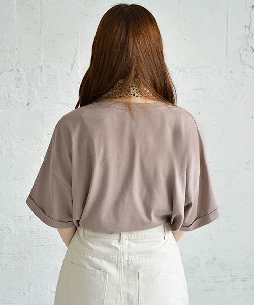 PairPair(ペアペア)の「ダルメシアン柄スカーフ付きロゴTシャツ(Tシャツ/カットソー・レディース・モカ/ベージュ・FREE)」の4枚目の写真