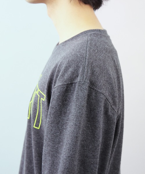 Carhartt(カーハート)の「Carhartt ロゴ長袖Tシャツ(Tシャツ/カットソー・メンズ・ヘザーグレー/グレー系その他/グリーン系その他/テラコッタ・SMALL/MEDIUM/LARGE)」の10枚目の写真