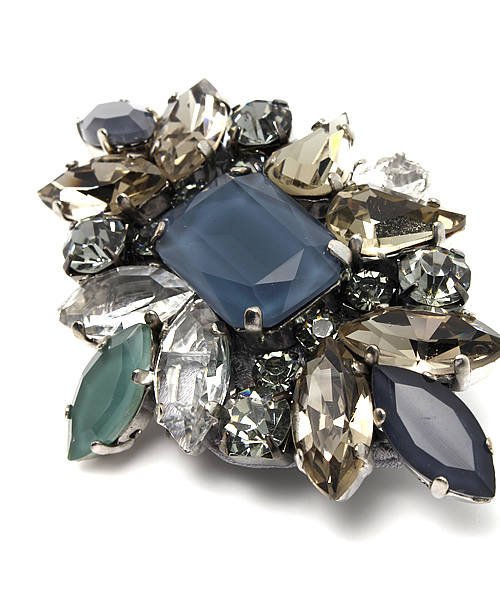 Demi-Luxe BEAMS(デミルクス ビームス)の「rada for BEAMS / 別注 マルチ ビジュー ブローチ(ブローチ/コサージュ・レディース・その他1・ONE SIZE)」の4枚目の写真