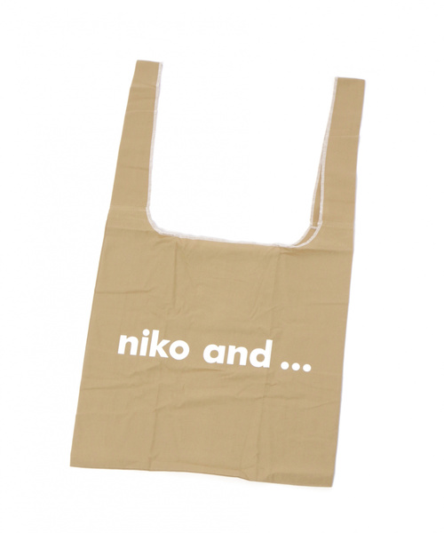 niko and...（ニコアンド）の「オリジナルニコロゴカラーマルシェバッグ（トートバッグ・レディース・ベージュ/レッド/カーキ/ブルー/ライトイエロー・0）」の2枚目の写真
