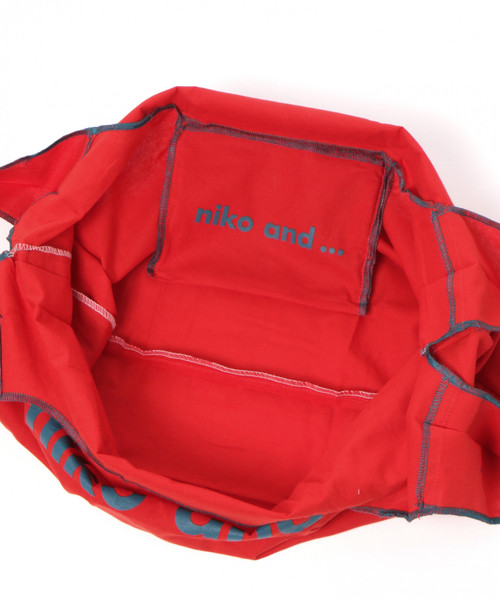 niko and...（ニコアンド）の「オリジナルニコロゴカラーマルシェバッグ（トートバッグ・レディース・ベージュ/レッド/カーキ/ブルー/ライトイエロー・0）」の12枚目の写真