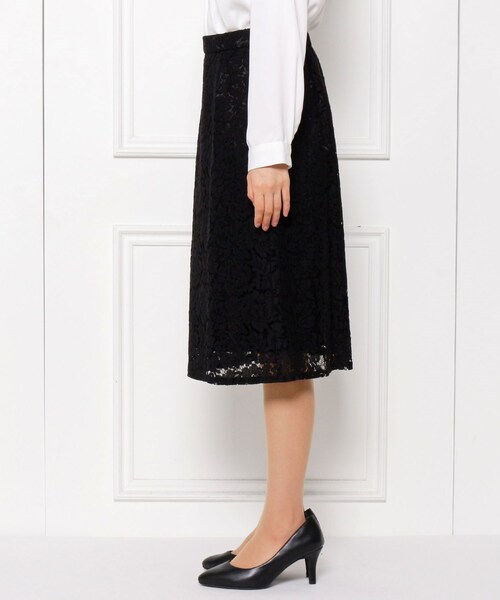 SHOO・LA・RUE(シューラルー)の「【S-3L】フラワーレースAラインスカート(スカート・レディース・ブラック/ブラック系・01/02/03/04/05)」の4枚目の写真