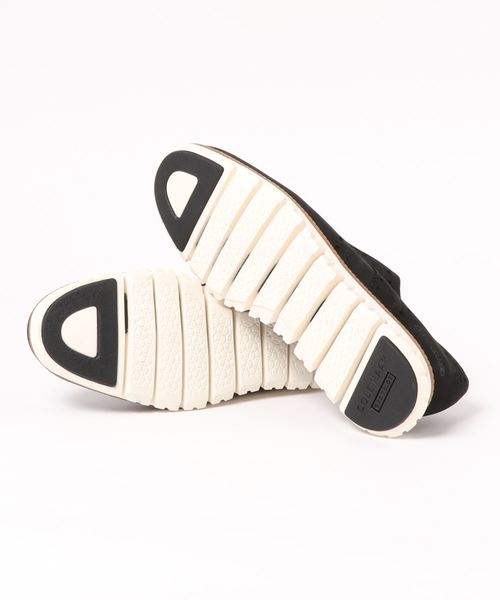 COLE HAAN(コールハーン)の「ゼログランド ウィングチップ オックスフォード mens(その他シューズ・メンズ・ブラック・8/8.5/7.5/7/9)」の3枚目の写真