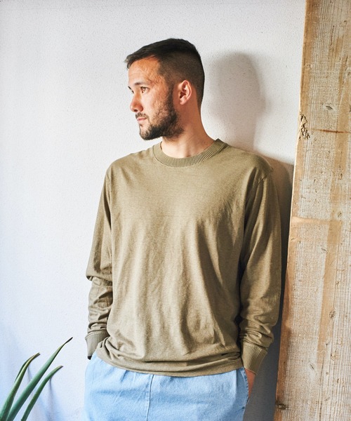 Afends（アフェンズ）の「Afends Living Hemp retro fit long sleeve tee  (アフェンズ リビング ヘンプ レトロフィット ロングスリーブT)（Tシャツ/カットソー・メンズ・ブラウン系その他/ダークオレンジ/ブラック・M/L）」の2枚目の写真