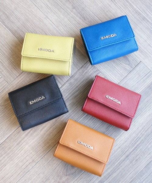 Emoda エモダ サフィアーノ三つ折りコンパクトウォレット 財布 Emoda エモダ のファッション通販 Zozotown