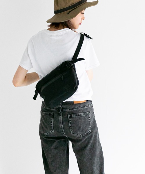 AS2OV（アッソブ）の「【AS2OV/アッソブ】 WATER PROOF CORDURA 305D FANNY PACK / ファニーパック ミニショルダー（ショルダーバッグ・メンズ・ブラック/カーキオリーブ・FREE）」の10枚目の写真