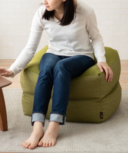 東京家具(トウキョウカグ)の「暮らしを良くする広がるビーズクッション/Mサイズ(クッション/クッションカバー・メンズ・グレー/ネイビー/グリーン・FREE)」の7枚目の写真