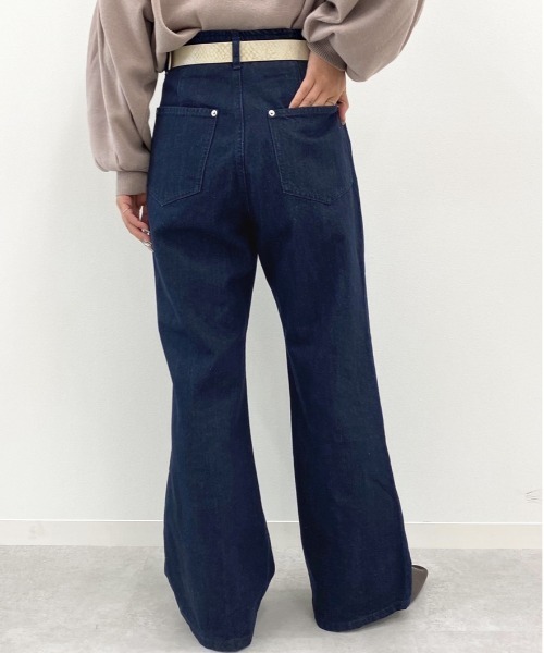 apres jour mignon（アプレジュールミニョン）の「センターシームデニムパンツ【ZOZOTOWN限定アイテム】（デニムパンツ・レディース・ベージュ/ダークブルー/ブラック・X-LARGE/MEDIUM/SMALL）」の20枚目の写真