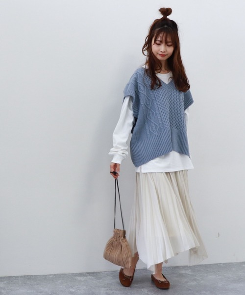 archives（アルシーヴ）の「ケーブルベストロンTセット（その他トップス・レディース・ブラック/アイボリー/ブルー・MEDIUM）」の20枚目の写真