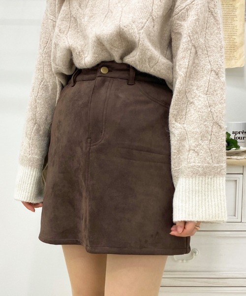apres jour（アプレジュール）の「フェイクスウェード台形スカート【ZOZOTOWN限定アイテム】（スカート・レディース・アイボリー/モカ/ダークブルー/スモークピンク・SMALL/MEDIUM/LARGE/X-LARGE）」の7枚目の写真