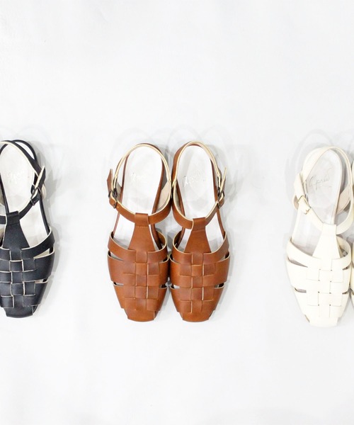 apres(アプレ)の「【LEZZA BOTANICA】グルカサンダル / apres(アプレ)(サンダル・レディース・ブラウン/アイボリー/ブラック・22.5cm/23.0cm/23.5cm/24.0cm/24.5cm)」の15枚目の写真