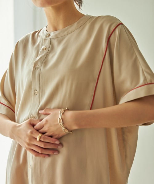 VACANCY（ヴァカンシー）の「パイピングハーフバンドカラーシャツ（シャツ/ブラウス・レディース・ベージュ/ライトグリーン・FREE）」の8枚目の写真