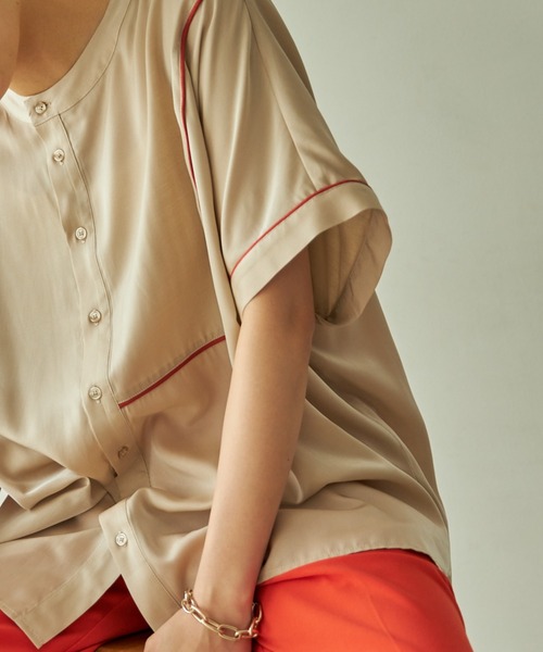 VACANCY（ヴァカンシー）の「パイピングハーフバンドカラーシャツ（シャツ/ブラウス・レディース・ベージュ/ライトグリーン・FREE）」の9枚目の写真
