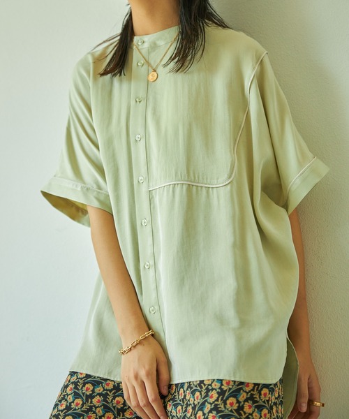 VACANCY（ヴァカンシー）の「パイピングハーフバンドカラーシャツ（シャツ/ブラウス・レディース・ベージュ/ライトグリーン・FREE）」の4枚目の写真