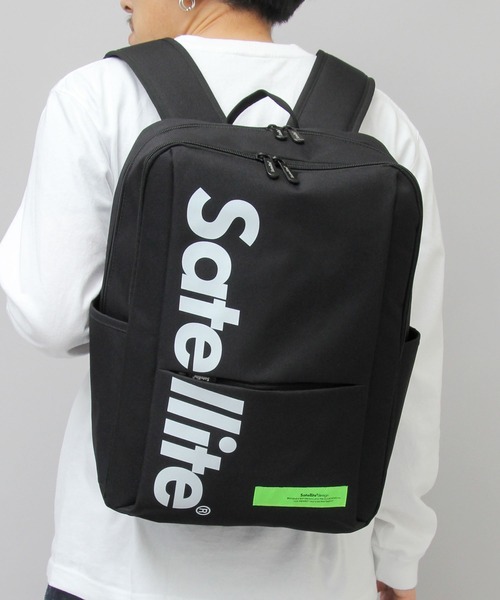 Satellite(サテライト)の「【 Satellite / サテライト 】 PROPCUBE プロップキューブ / 防水素材 スクエア型 バックパック / リュック(バックパック/リュック・メンズ・ブラック/ブラック系その他・FREE)」の1枚目の写真